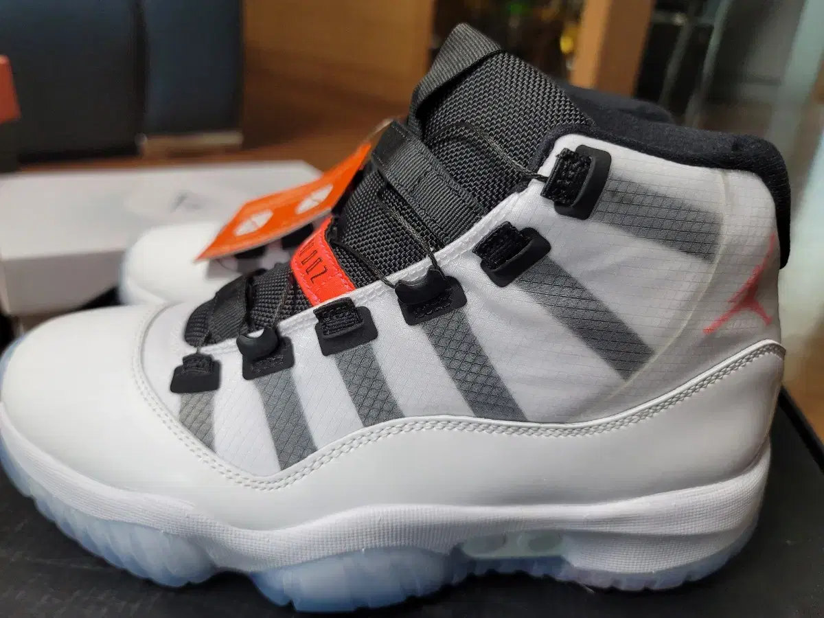 thumbnail-7